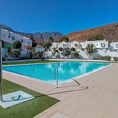 Residencial La Palmita Con Piscina