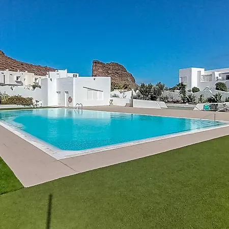 Apartment Residencial La Palmita Con Piscina *